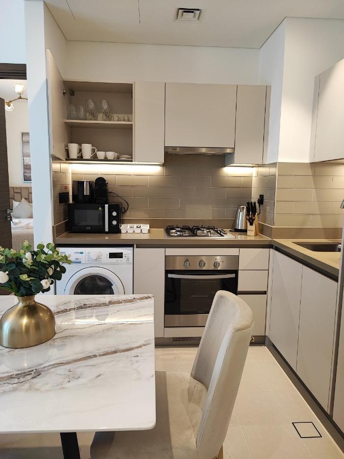 Beautiful 2 Bedroom Next To Business Bay - Sobha Creek Vista Dubai Ngoại thất bức ảnh