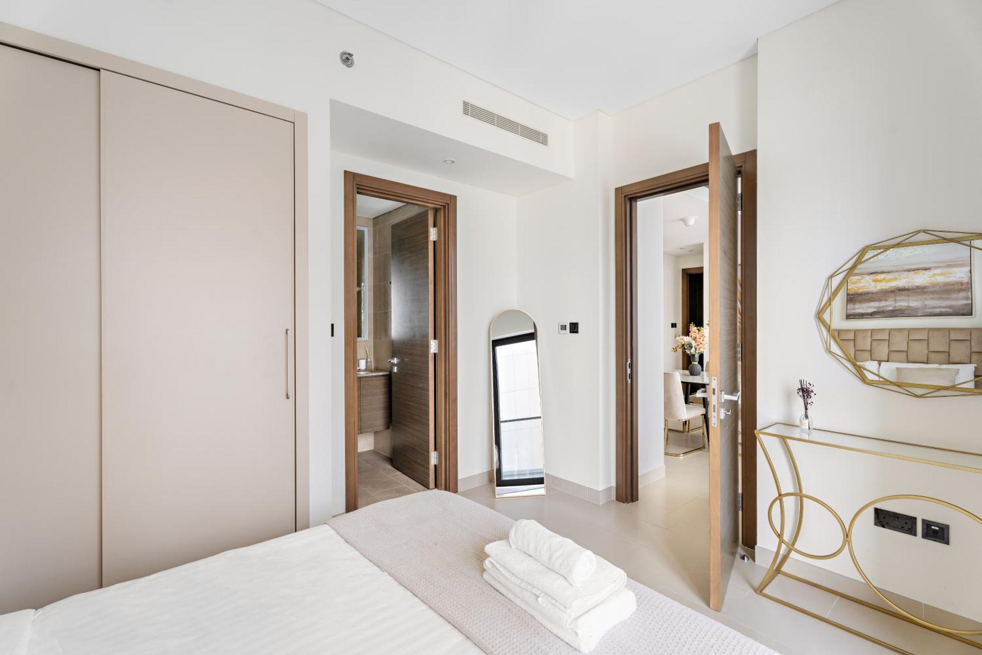 Beautiful 2 Bedroom Next To Business Bay - Sobha Creek Vista Dubai Ngoại thất bức ảnh