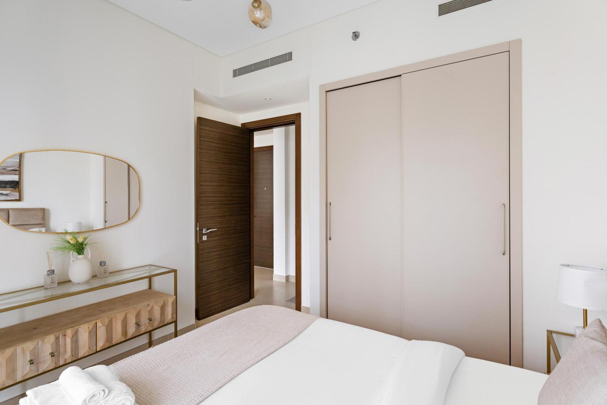 Beautiful 2 Bedroom Next To Business Bay - Sobha Creek Vista Dubai Ngoại thất bức ảnh